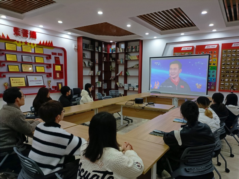 402am永利手机版